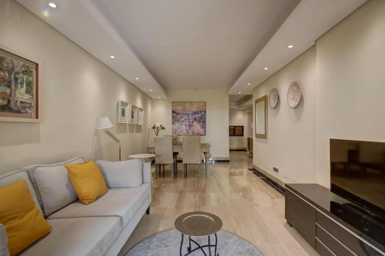 Bahia De La Plata-Exclusive Seafront Apartment-4Pax Estepona 0*,  Espanha